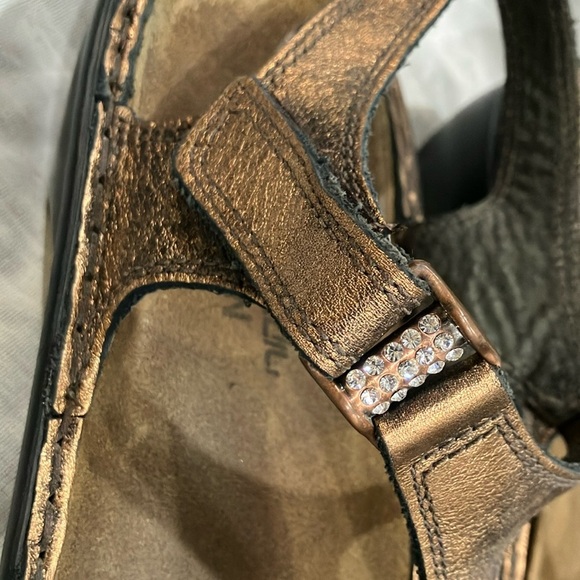 Naot sparkly copper Sandals Velcro adjustable Ankle & toe Straps & Wedge Sole. - Picture 2 of 11
